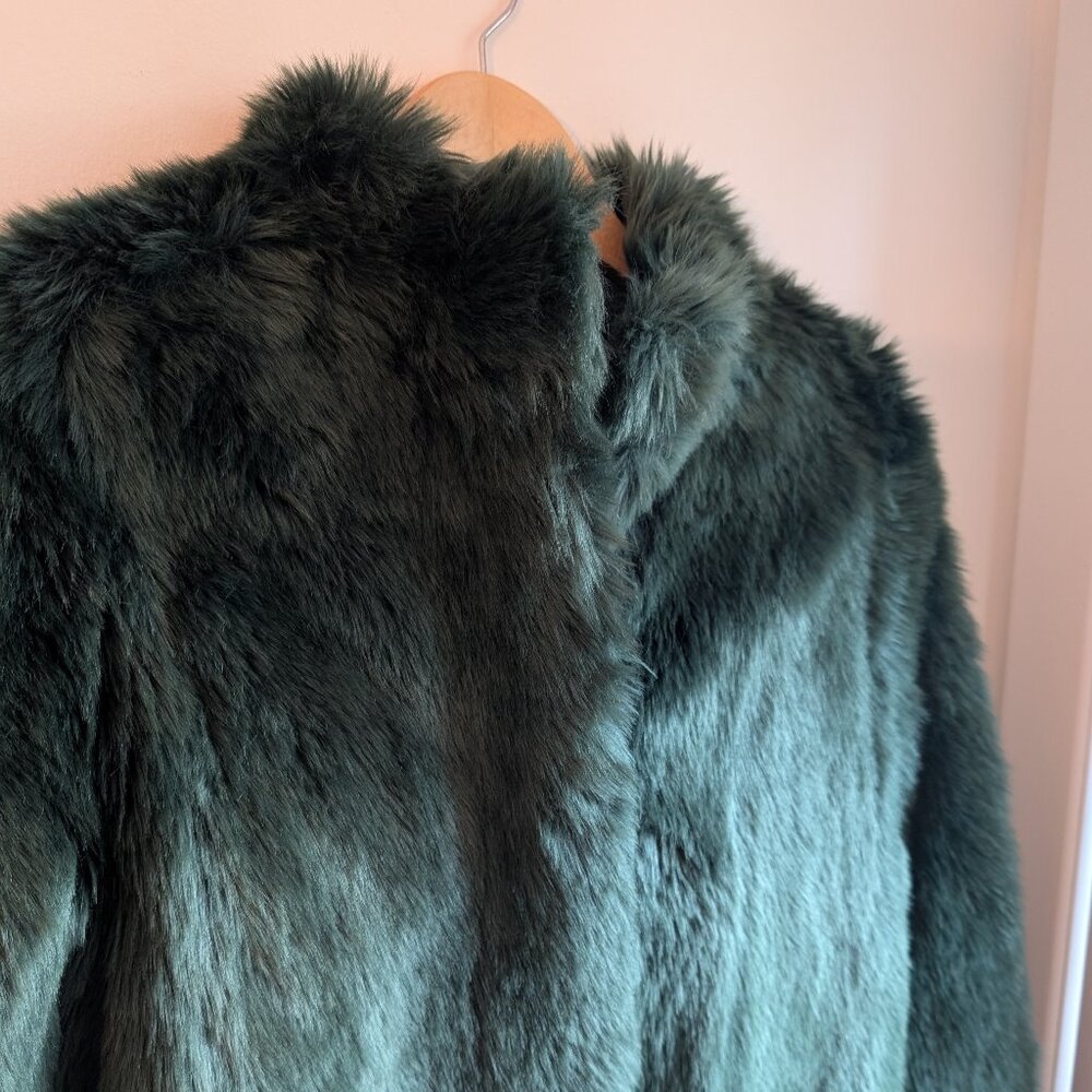 Stunning Aritzia Babaton Faux Fur Winter Coat – Small – Deep Green – Rare Color